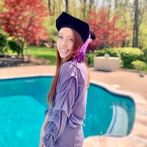 Meet your Posher, Julie